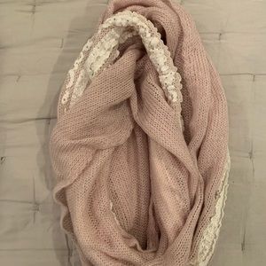 BRAND NEW! NORDSTROM SCARVE!